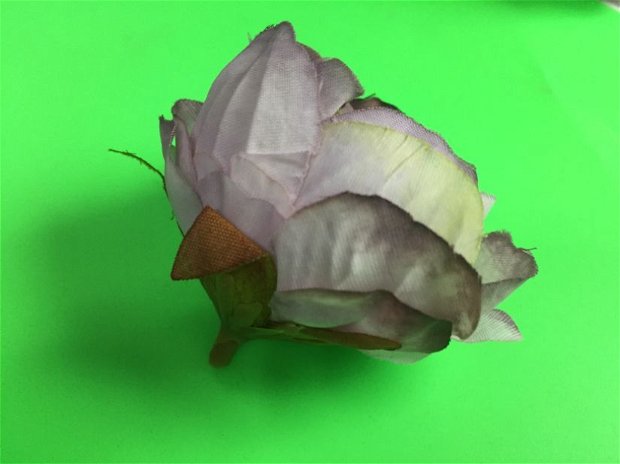 Floare (5cm) mov deschis