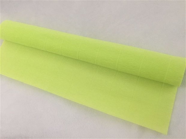 Hârtie floristica (2,5m) verde deschis