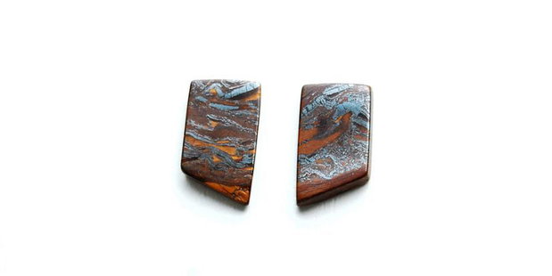 Pereche lamele tiger iron cu hematit ( 2 buc )