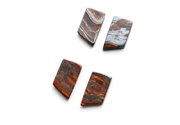 Pereche lamele tiger iron cu hematit ( 2 buc )