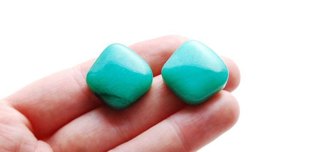 Pereche  cabochon jade vopsit  - [  2 buc  ]