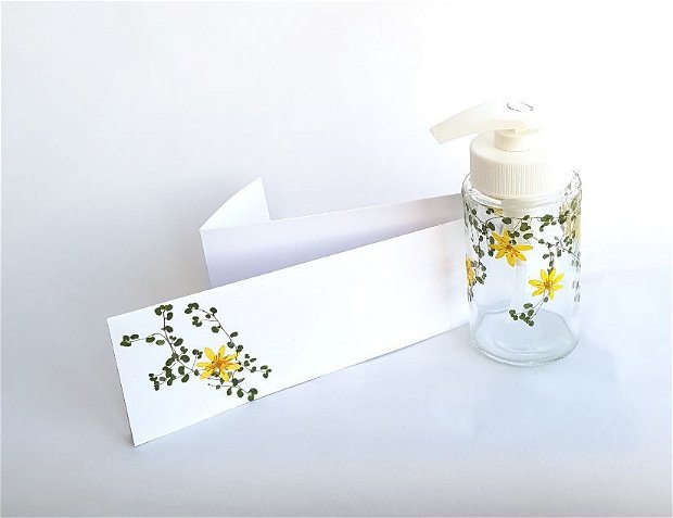 Dozator pentru sapun lichid decorat cu flori presate - 1