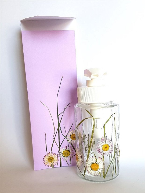 Dozator pentru sapun lichid decorat cu flori presate - 2