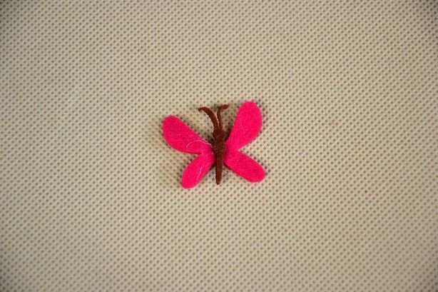 Figurine din fetru- fluture pink 4cm