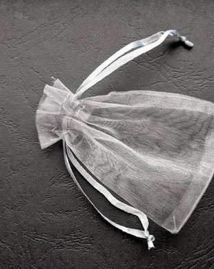 LAE26 - saculet organza
