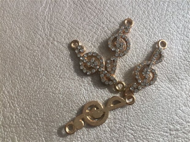 Link (29x10mm) cheia sol, cu ștrasuri, nuanță auriu