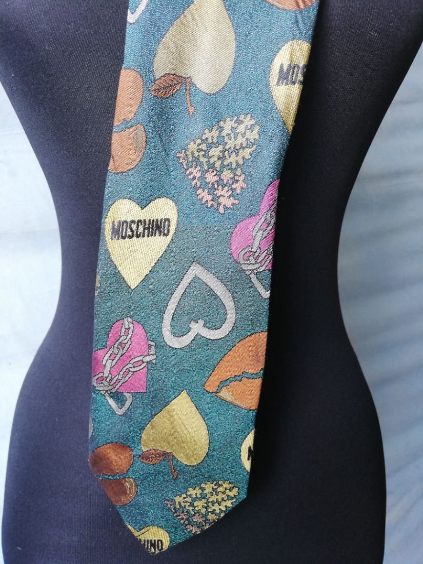 Cravata vintage Moschino