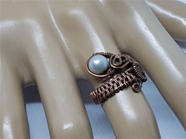 Inel de cupru adjustabil,inel de cupru cu perla naturala, inel lucrat manual.