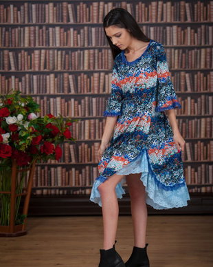 rochie ,bluza pentru jeansi,bocancii nelipsiti si dantela bineinteles