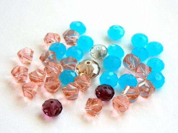 Margele sticla Cehia, Roses and Blue Mix, 15 g. (cod 3946)