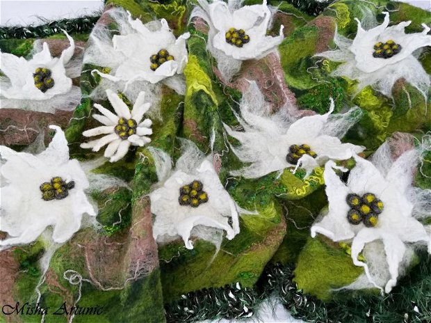 Vândut Sal impaslit si croasetat, cu flori de colt impaslite 3D