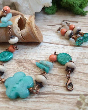 Set/bratara si cercei /floare de jad