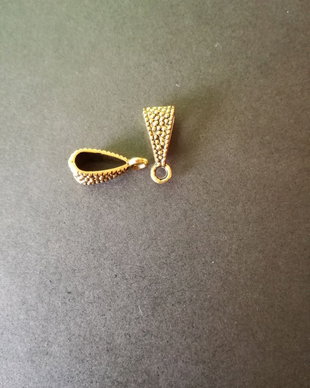 AGATATOARE AURIE PANDANTIV - 15 X 6 X 6 MM