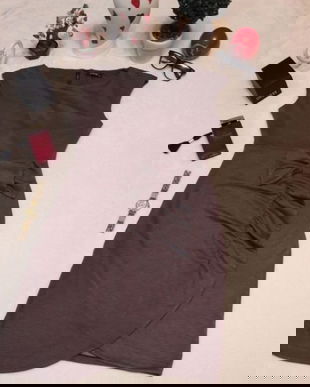 Rochie office ,  petrecuta pe picior.