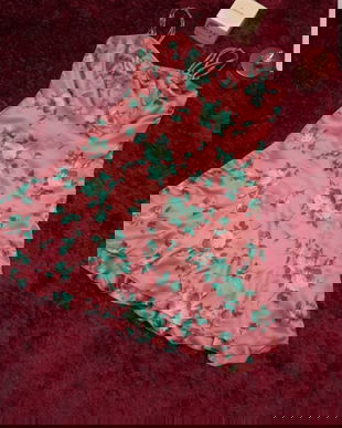 Rochie saten florala.