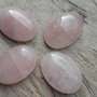 Cabochon cuart roz, 25x18 mm