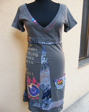 Rochie de bumbac cu aplicatii