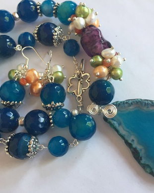 BLUE FROZEN LAKE-agate,perle cultura,lampwork
