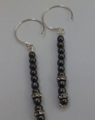 Cercei handmade din sarma gilt,rhingstone cu cristale si hematit