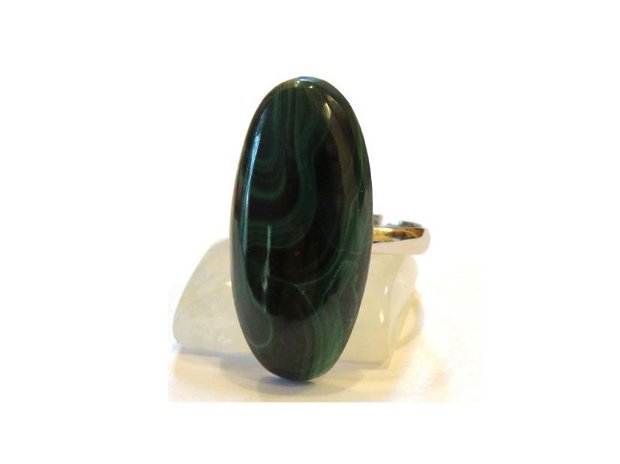 Inel reglabil deosebit din Argint 925 si Malachit natural - IN693 - Inel verde oval, cadou romantic, inel pietre semipretioase, inel reglabil, cadou sotie