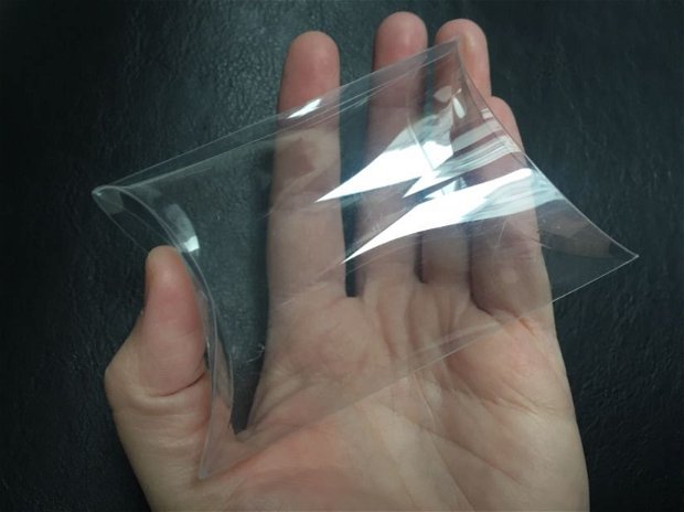 Cutiuta transparentă (6,5x6,5x2,5cm)