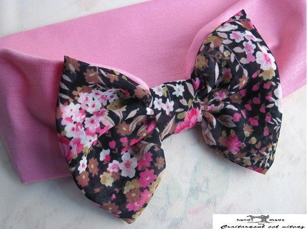 Bentita lata cu fundita (bandana)