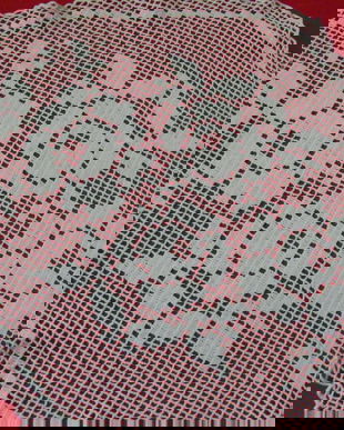 Mileu oval cu trandafiri