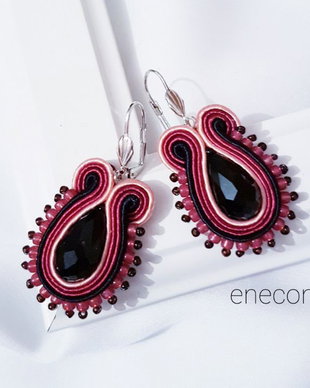 Cercei soutache grena cu cristale