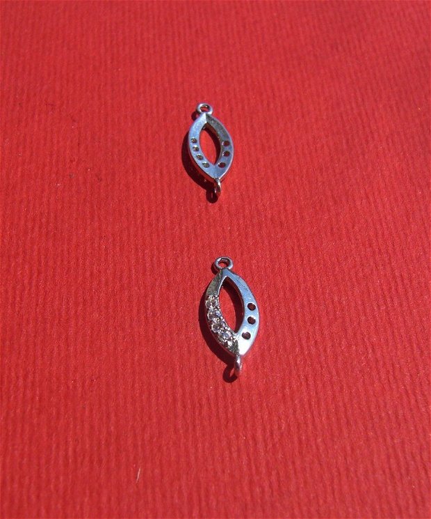 Link din argint .925 rodiat cu zirconii aprox 6x16 mm (cu anourile)
