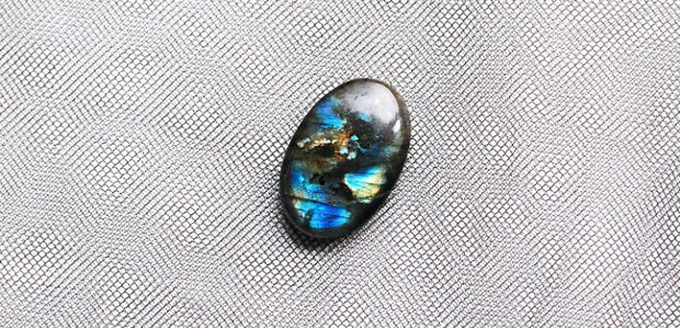Cabochon labradorit  - spectrolit - A78
