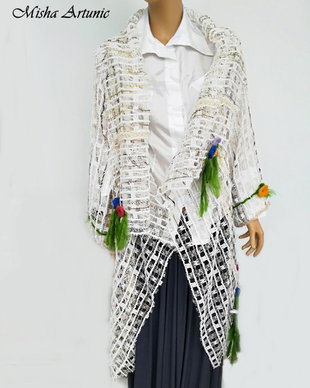 Vândut Cardigan rustic cu franjuri si floricele impaslite
