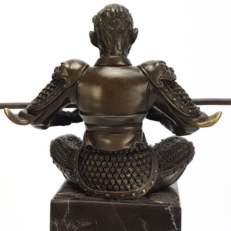 Meditator - statueta din bronz pe soclu din marmura