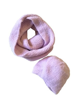 Fular si Caciula pastel mov tricotata manual fular circular mohair infinity beanie
