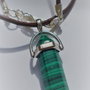 Colier handmade din snur de piele naturala si medalion din piatra de malahit/colier barbatesc/colier unisex/colier talisman