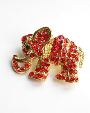Brosa "elefant" cu cristale