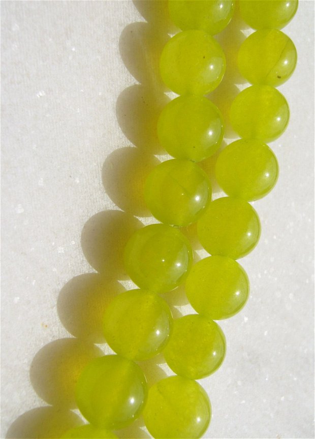 Jad olive aprox 10 mm