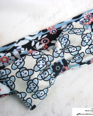 Bentita lata cu fundita (bandana)