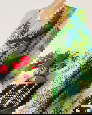 Ținuta cu rochie din mătase naturala și geanta bohostyle