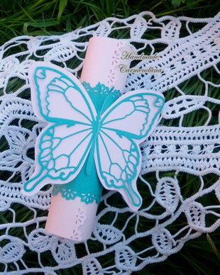 Invitatie papirus cu  fluture