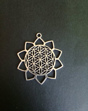 PANDANTIC FLOARE - 48 X 44 MM
