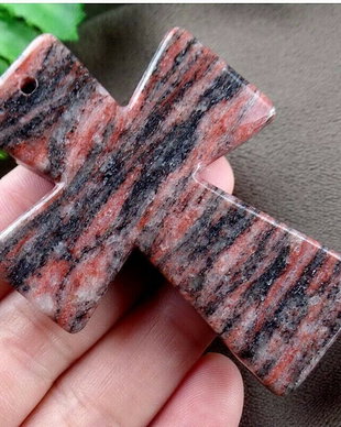 K0934 - Pandantiv, cruce rodonit, 65x48x8mm