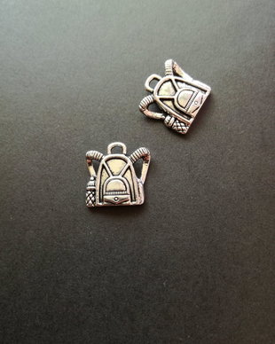 PANDANTIV RUCSAC - 16 x 16 mm