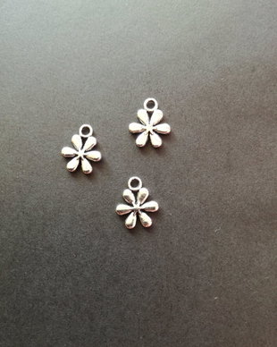 PANDANTIV FLOARE - 11 X 13 MM