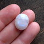 Moonstone alb cu straluciri albastre  - B01