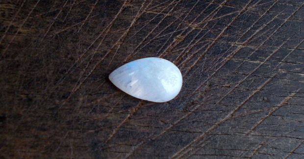 Moonstone lacrima - B4