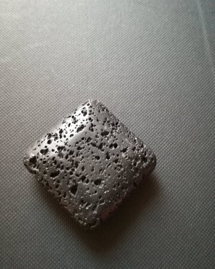 PANDANTUV LAVA - 51x51MM