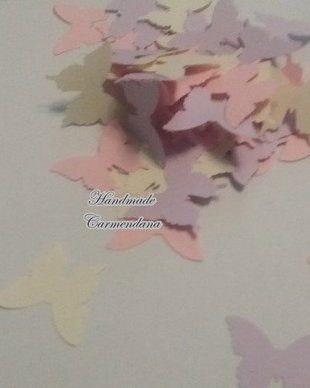 Confetti fluturi