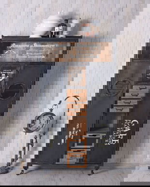 Vitrina industriala mare din lemn masiv cu metal si geam de sticla