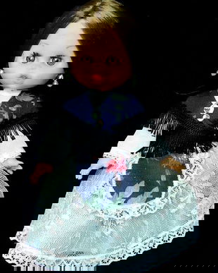 Păpușa "Carla" (068)