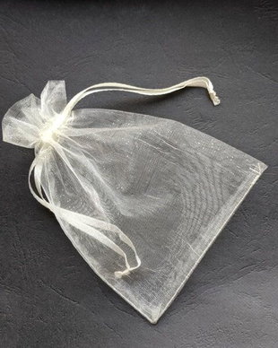 LAE77 - saculet organza ivory